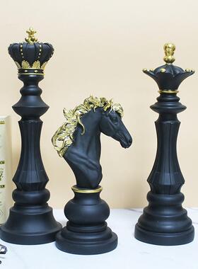 创意家居摆件国际象棋树脂摆件橱窗家居装饰品黑色白色棋子装饰品