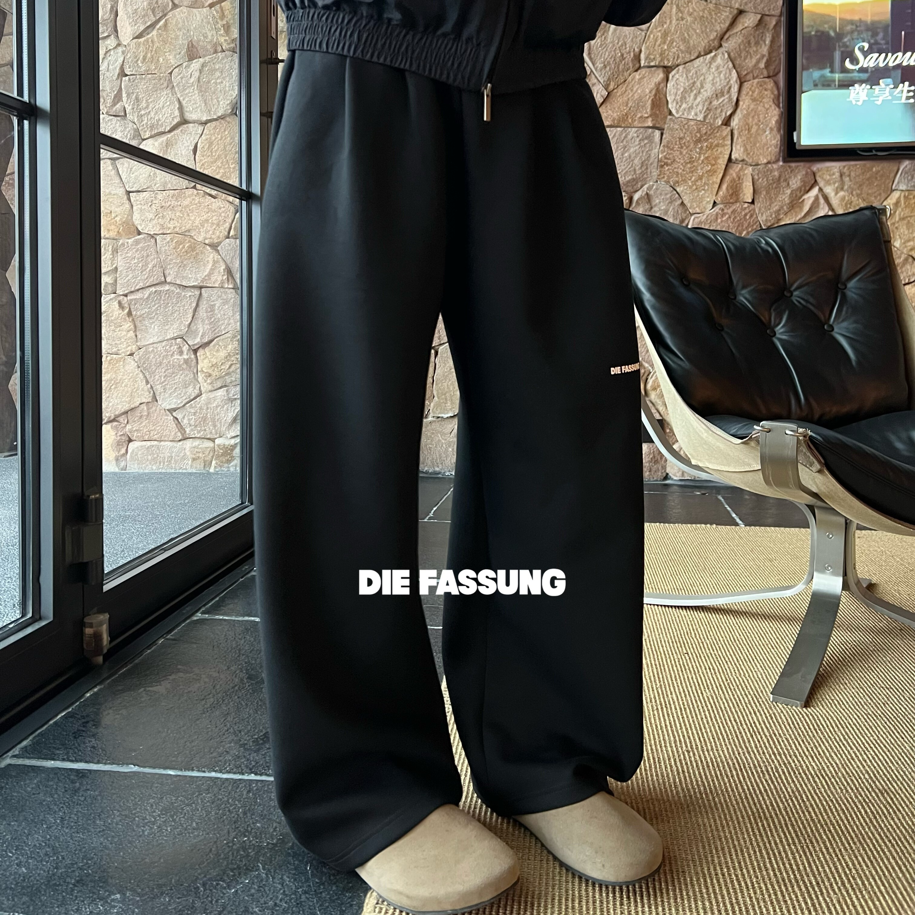 DieFassung印花复合面料弯刀卫裤