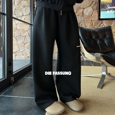 DieFassung印花复合面料弯刀卫裤