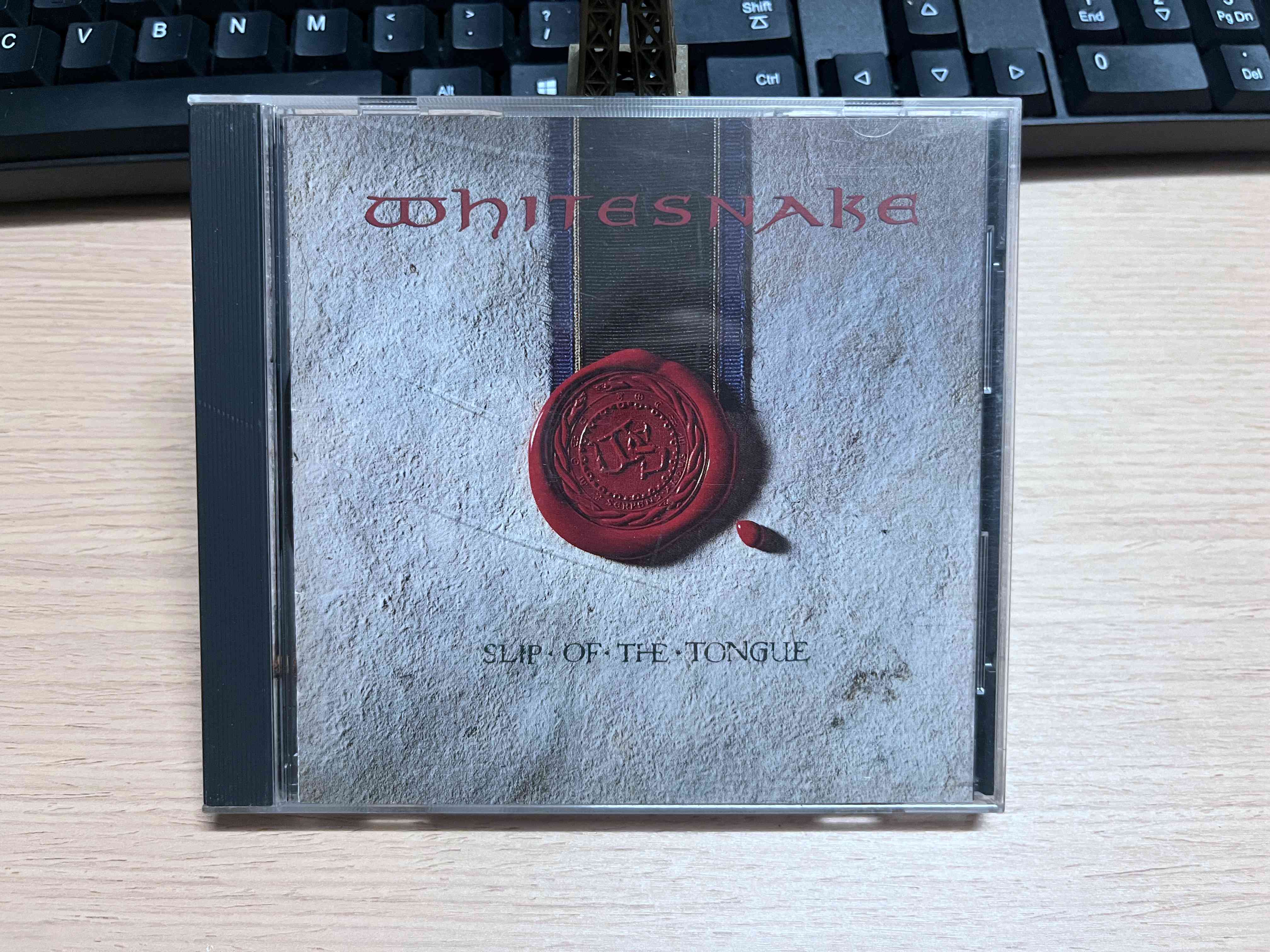 Браслет с белой змеей Whitesnake-Сорвавшийся с языка 【Красота】 172 Изображение 1