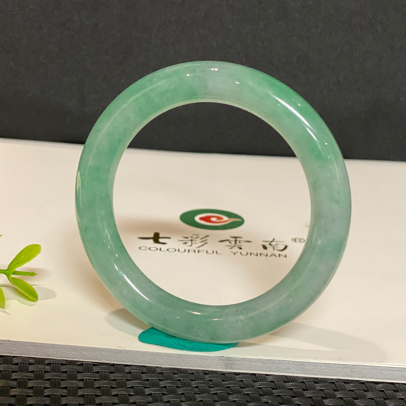 七彩云南缅甸A货天然翡翠飘绿花圆条翡翠手镯一物一证支持复检