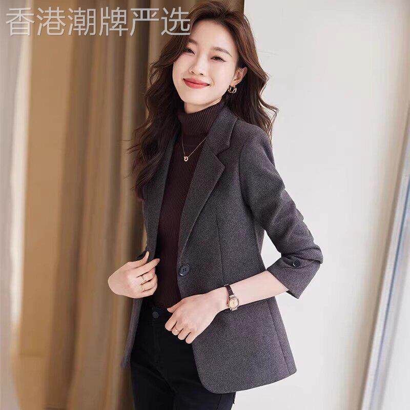 灰色毛呢西装外套女士秋冬2026年新款气质宽松显瘦小个子休闲上衣
