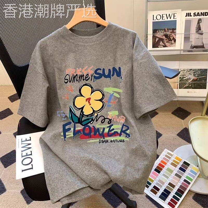 灰色印花短袖T恤女夏季2026洋气减龄百搭宽松韩版中长款半袖上衣