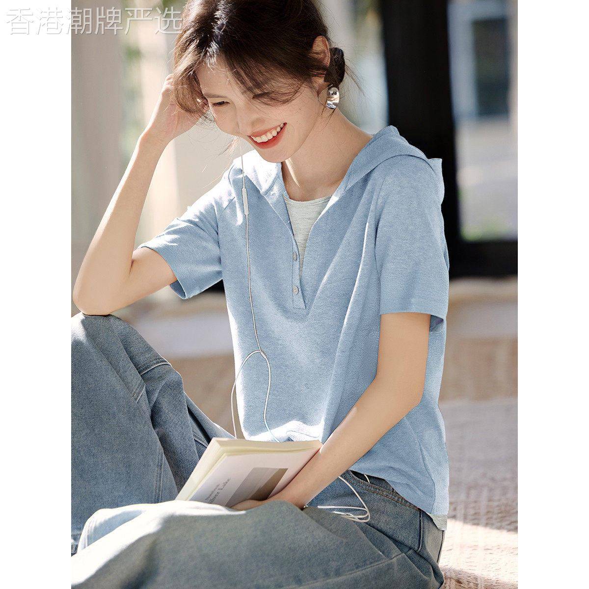气质撞色拼接假两件上衣女2026夏季新款休闲百搭通勤连帽短袖T恤