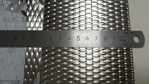 小米粒不锈钢板 输送平台用凹凸防滑不锈钢板 大量批发304米粒板