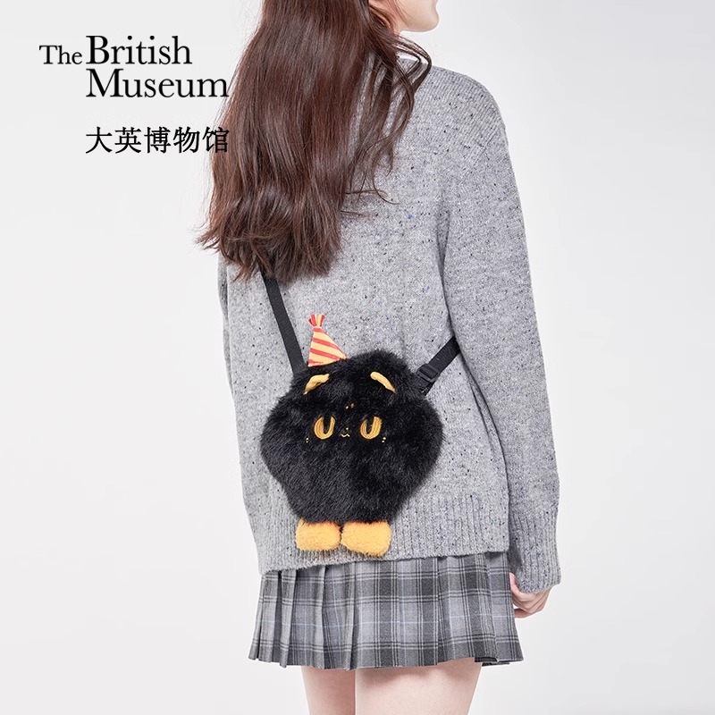 大英博物馆安德森猫和她的朋友们系列长毛绒猫爪表情斜挎包手机包