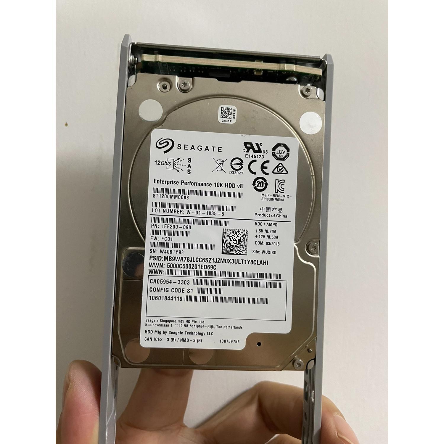CA07670-E705 Fujitsu DX S3 1.2TB 10K 2.5