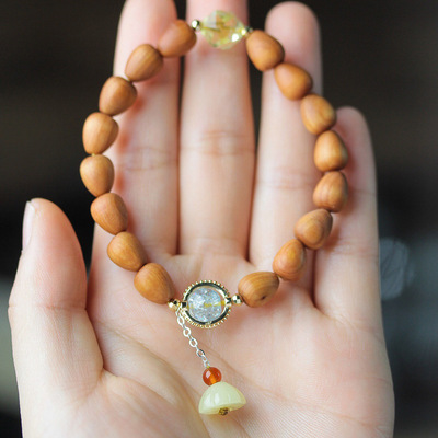 厂家批发 陈化柏木水滴珠莲韵款手串 男女文玩装饰念珠 0.8×16颗