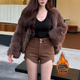 李李服饰加绒咖色不规则弧形牛仔短裤 高腰包臀热裤 女2026冬季 新款