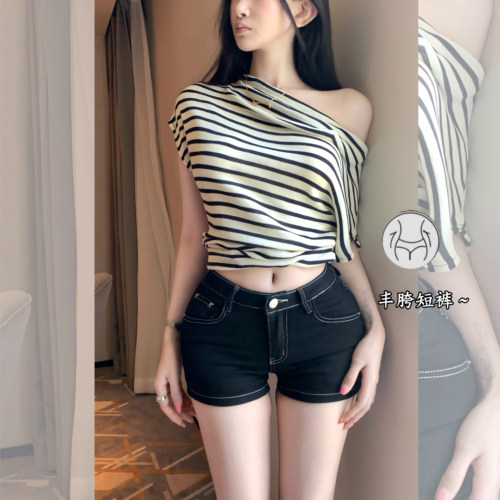 李李家热辣丰胯低腰牛仔短裤女2026秋季新款紧身显瘦提臀黑色热裤