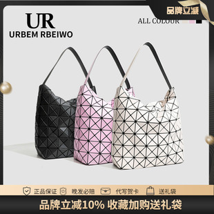 UR包包女日本几何菱格Valley迷谷包褶皱水桶hobo腋下包单肩托特包