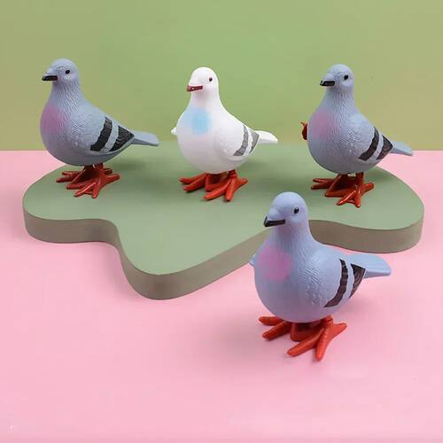 Cute Jumping Pigeon Clockwork Toy Funny Simulation Animal Pi