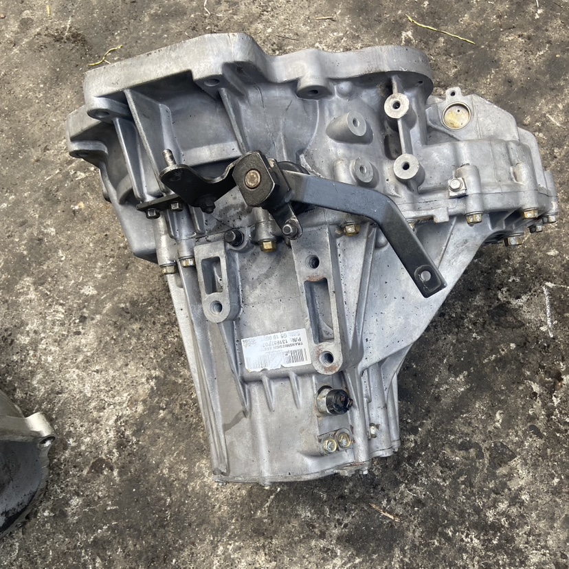 上汽 大通 V80  G10 手波变速箱 波箱 牙箱 总成