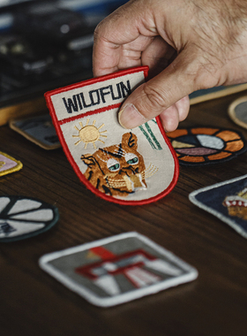 马登工装复古刺绣魔术贴章仔趣味配饰徽章布贴胸徽装饰品百搭勋章