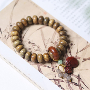 钱袋子款绿檀木算盘珠DIY手串厂家批发规格8×12男女装饰首饰念珠