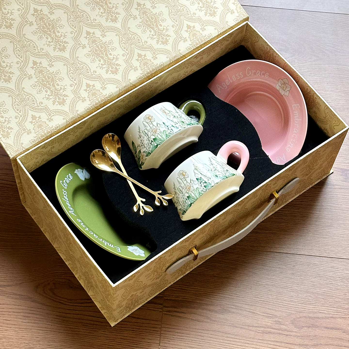 生日礼物女生高颜值咖啡杯碟套装