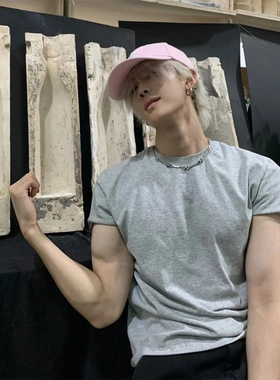 灰色男生短袖夏季美式小领口重磅t恤正肩显肌肉健身半袖