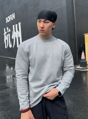 秋季美式260g宽肩解构拼接圆领长袖显型高弹运动健身休闲打底男