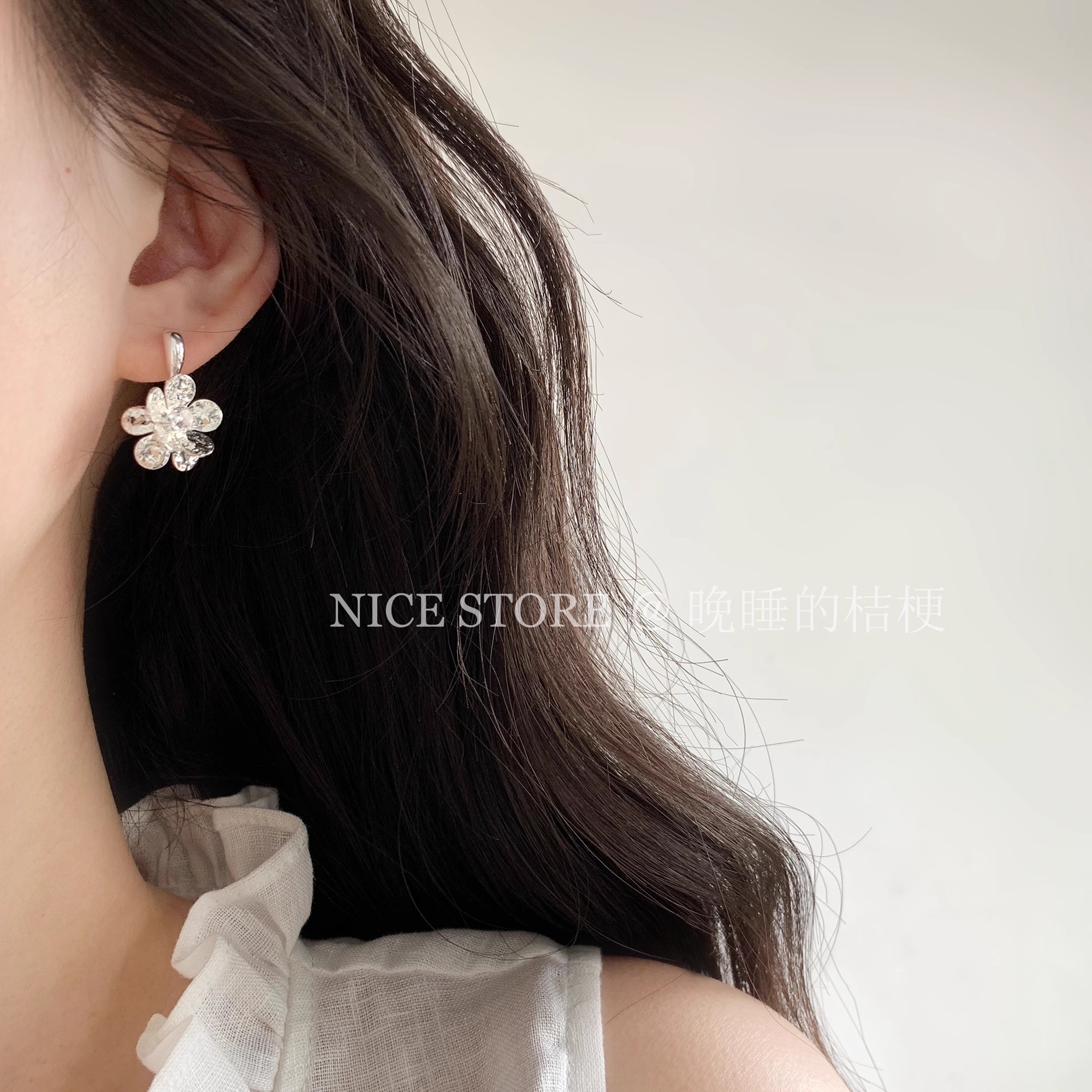 晚睡的桔梗I锡纸花瓣耳环