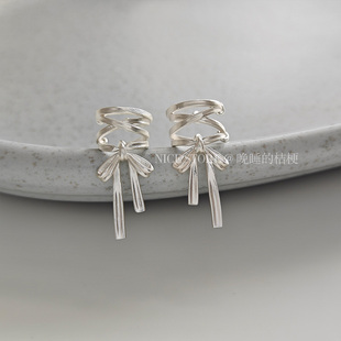 晚睡 桔梗「芭蕾情书」哑光金属蝴蝶结耳骨夹无耳洞芭蕾风女耳饰
