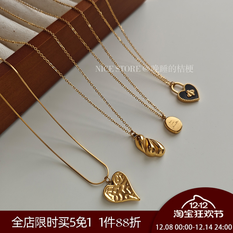 晚睡的桔梗钛钢高级感项链