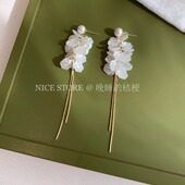 晚睡 桔梗「七里香」森系白色珍珠花瓣耳环度假百搭小众ins耳饰