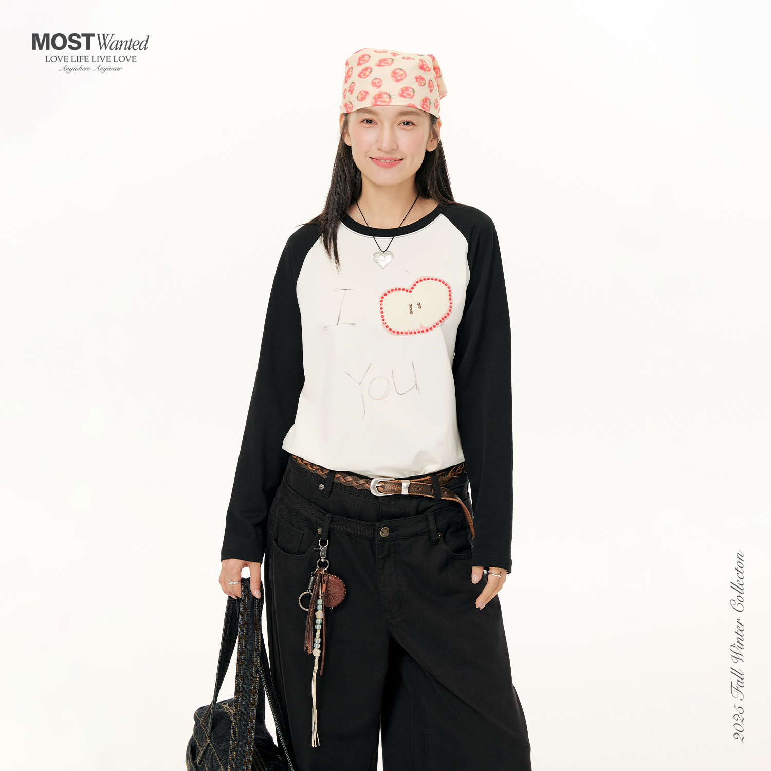 mostwanted涂鸦苹果印花烫钻插肩撞色长袖立体爱心APPLE显瘦T恤女