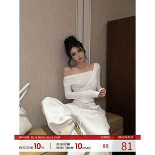 福尔尼斯悦 斜肩长袖上衣女2026早春新款设计感打底衫收腰内搭T恤