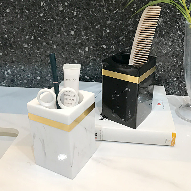 北欧ins化妆刷收纳筒简约美妆刷具眉笔梳子眼影刷子收纳盒笔刷桶