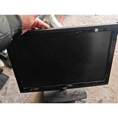 议价出一个AOCроссий显示器N941S Plus，成色一般