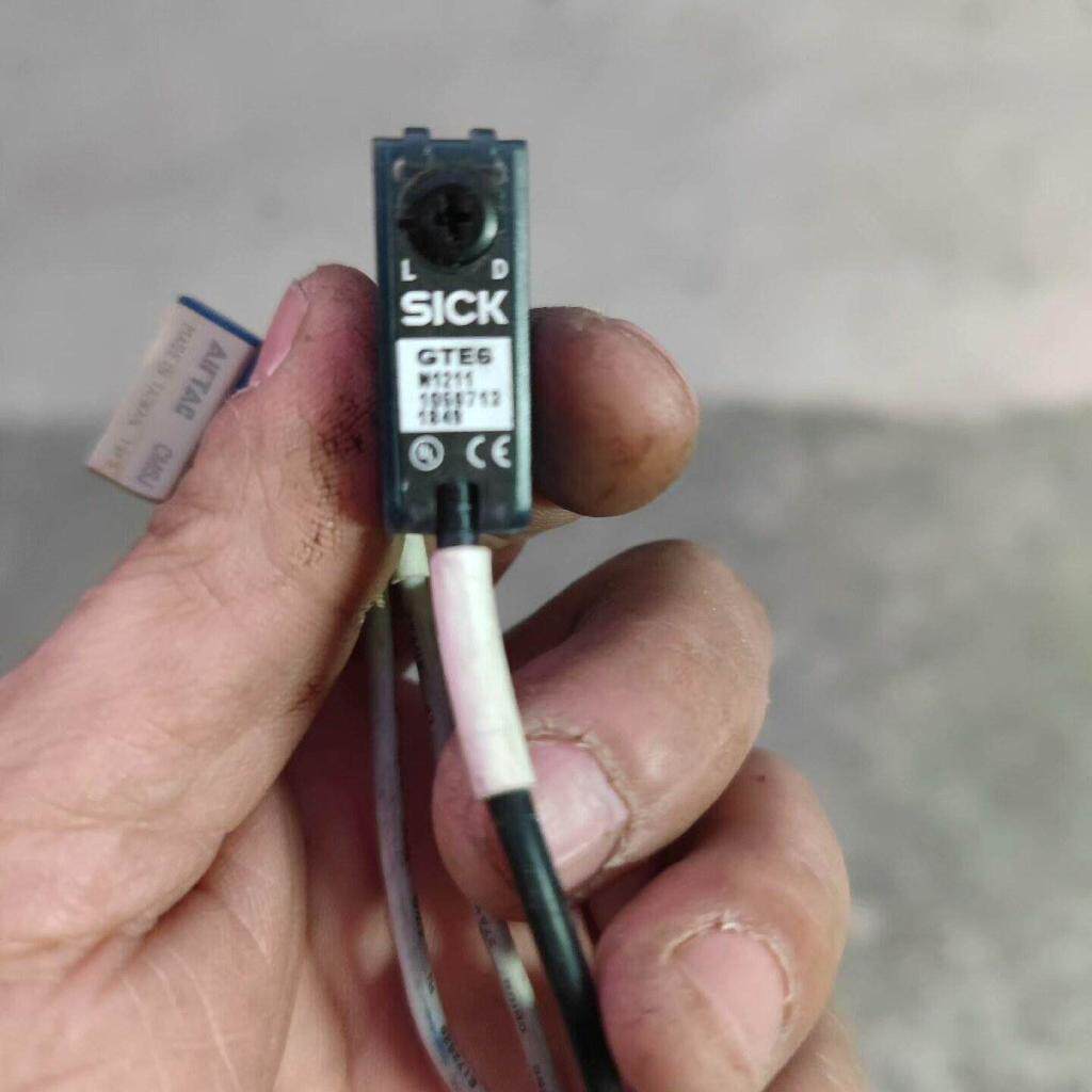 议价议价TL-SG1226P全千兆以太网P0E交换机机器功能完好