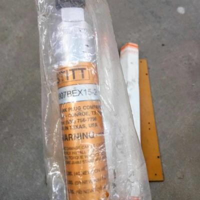 议价S-R807BEX15-2 火花塞  实物图 未用过