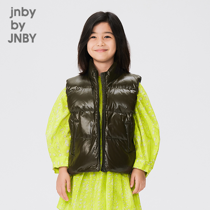 亮面尼龙，具有现代科技感