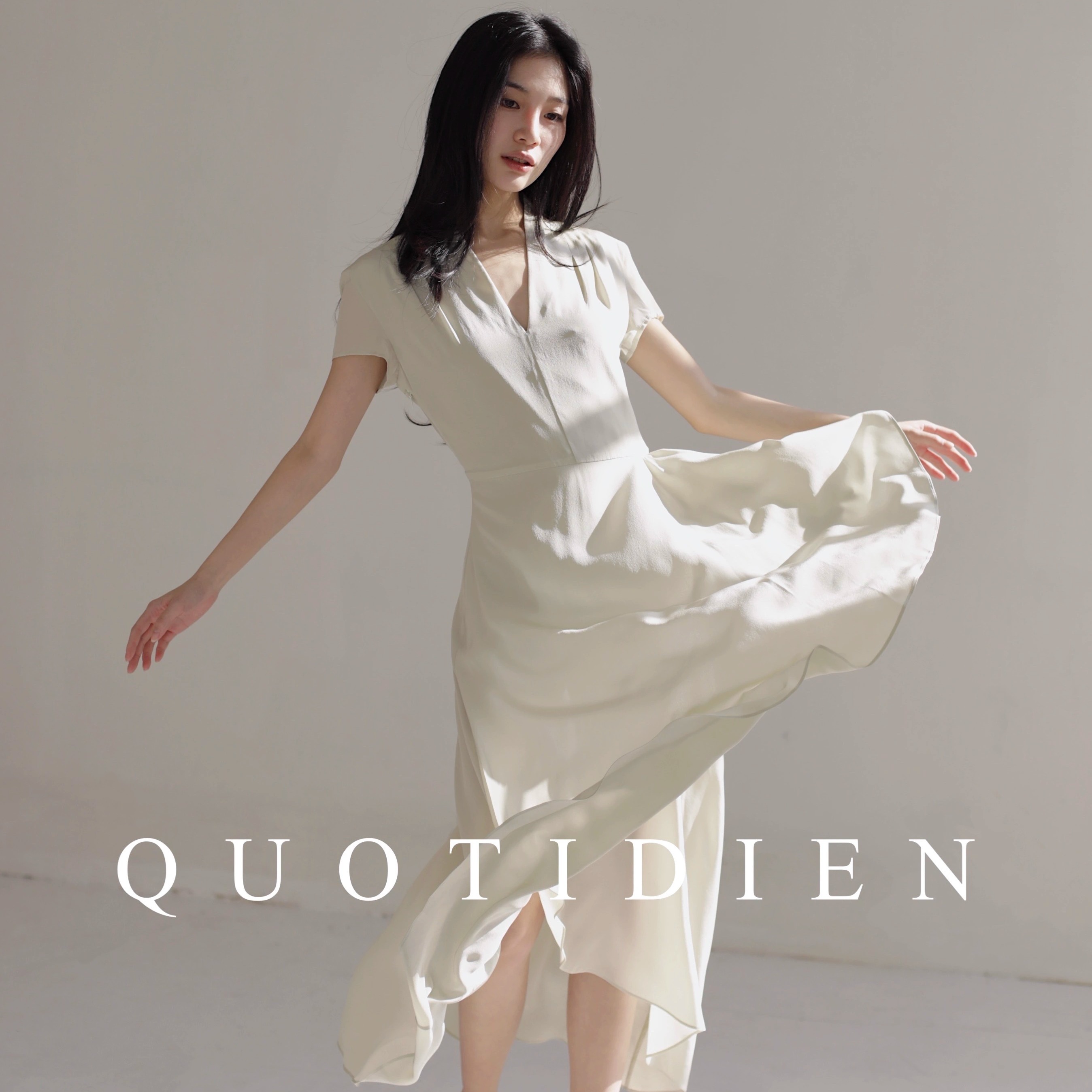 QUOTIDIEN丨重磅双层真丝时髦通勤V领荷叶褶边茶歇连衣裙