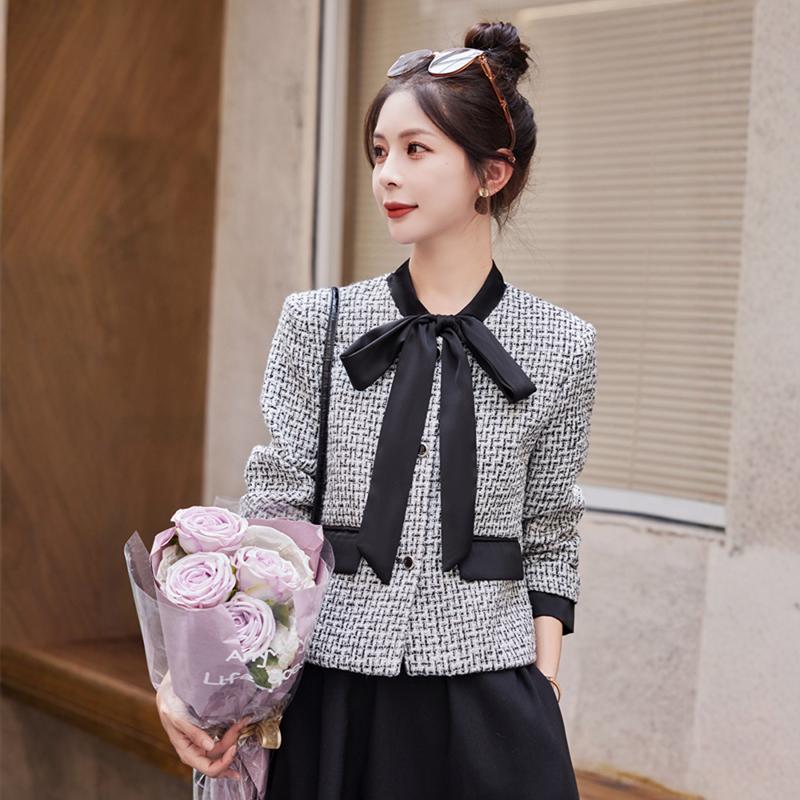 设计感蝴蝶结系带小香风外套女2025秋季新款名媛气质粗花呢子上衣