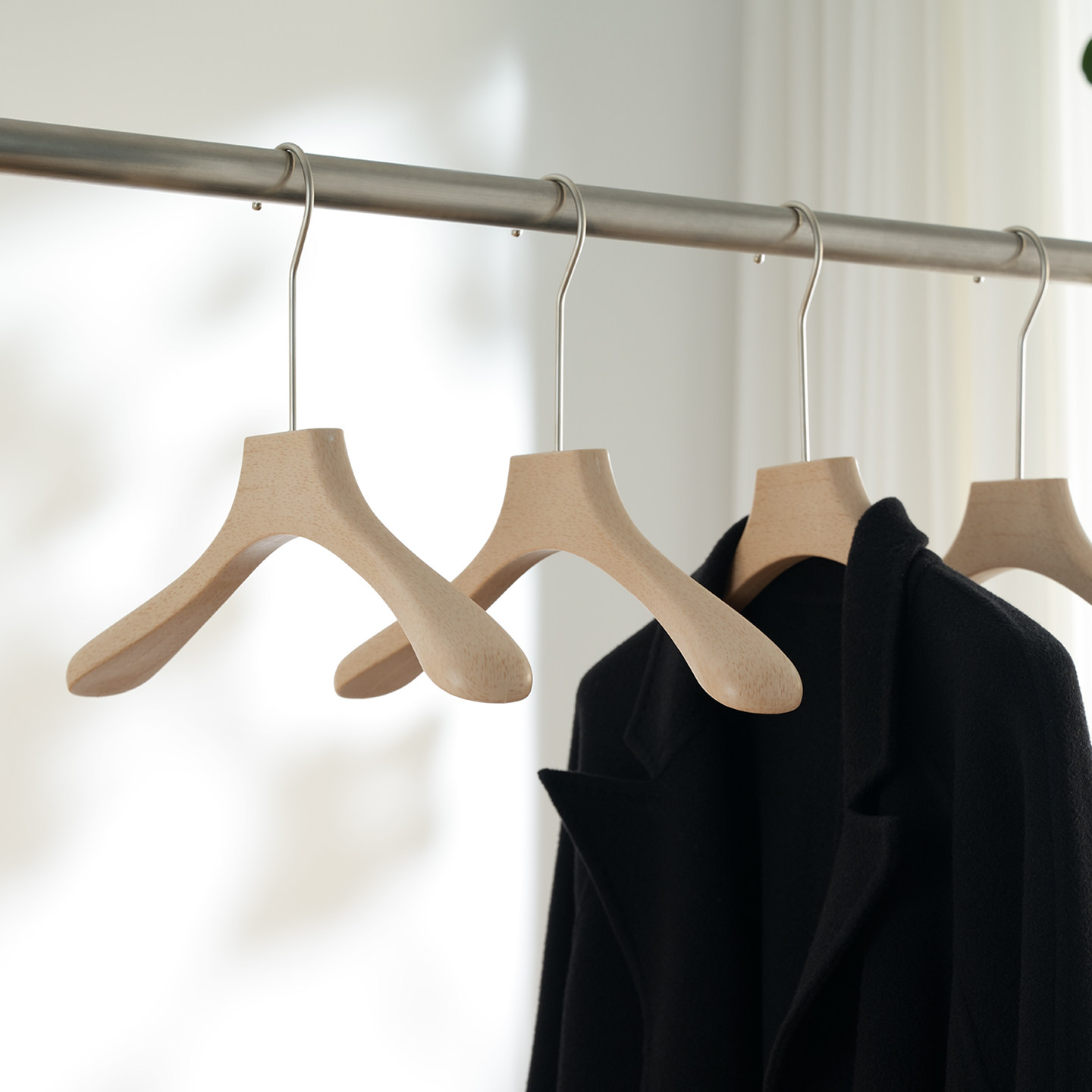 塑料仿榉木男女服装店专用衣架无痕防滑撑子裤夹挂衣服架可定logo