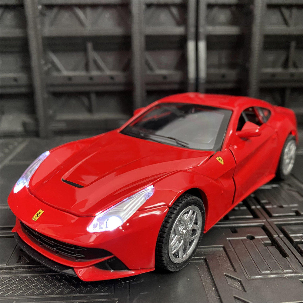 仿真1:32法拉利f12跑车合金车模声光回力三开门金属男孩玩具车