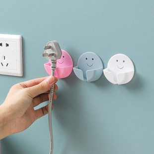 多功能免打孔电源插头挂钩强力无痕充电线插头支架收纳固定器壁挂