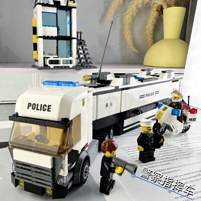 适用于乐高积木拼装男孩益智特警警察局汽车拼插飞机玩具城市警车