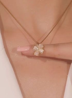 高级感猫眼石四朵花项链女韩版网红短款小香风锁骨链2022年新款潮