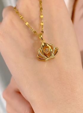 高级感钛钢项链灵动皇冠不掉色气质微镶锁骨链配饰女2023年新款潮