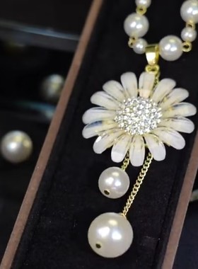 高级感太阳花朵珍珠毛衣链女网红百搭设计感小众项链2022年新款潮