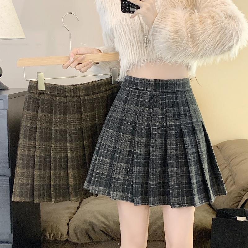 梨形遮肚腿粗半身裙羊毛格纹短裙