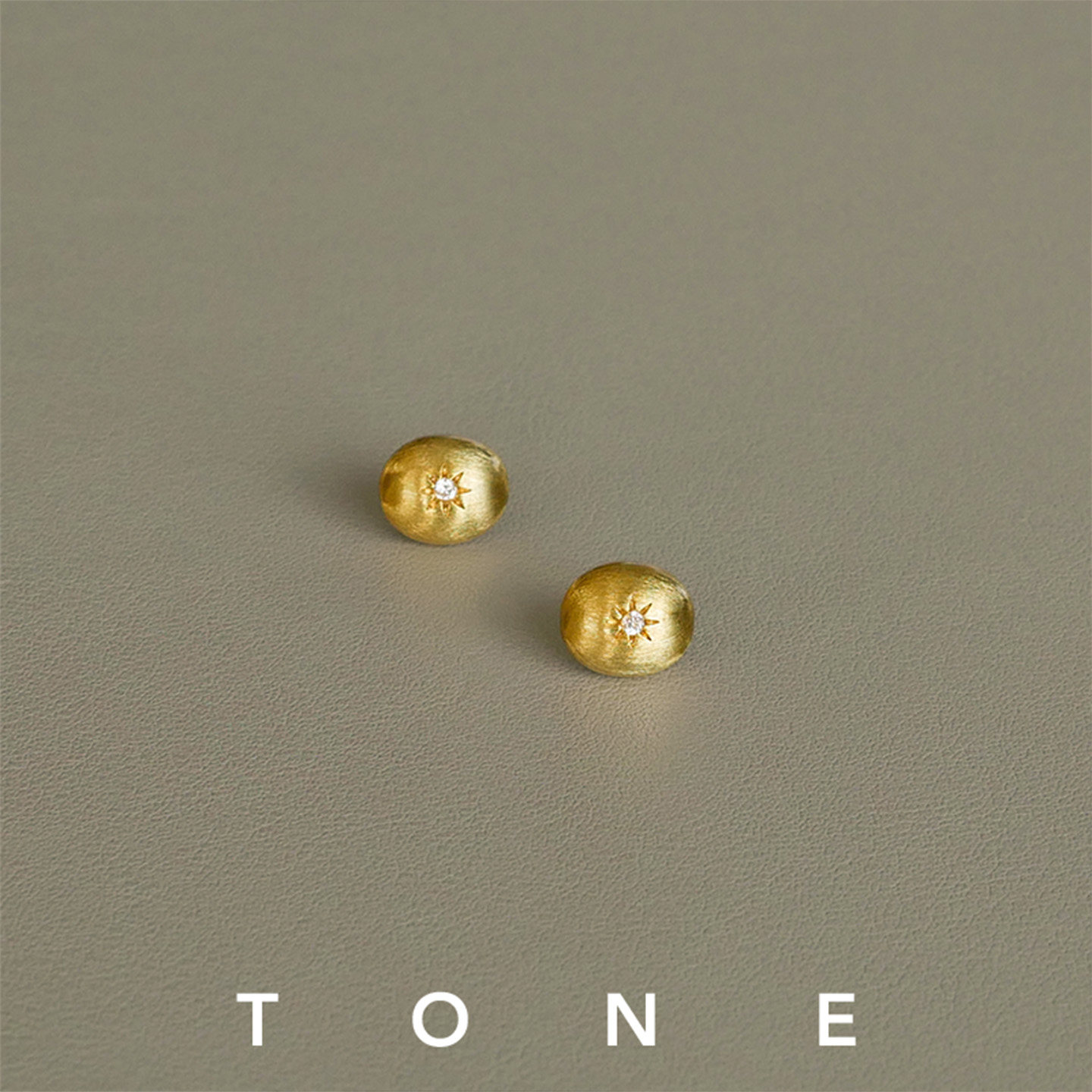 TONE手工拉丝闪钻金豆六芒星耳夹无痛百搭高级小巧精致无耳洞耳钉