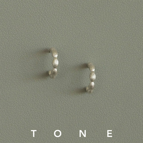 TONE 丝绸光泽手工拉丝耳圈耳夹硅胶球高级感简约气质无耳洞耳钉