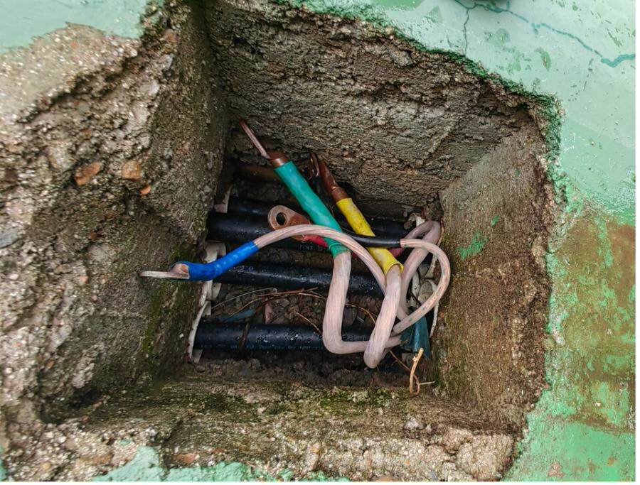 3月6日杭州汽车公司金鑫国际地面停车场的充电站网络拍卖公告