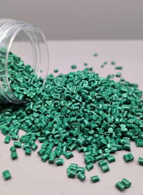 PP鲜绿色母粒，采用高流动PP料为载体，用于工具外壳包胶注塑