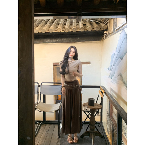 一颗甜桃yikett《慵懒迷人2.0》修身T恤上衣+半身裙时尚套装女