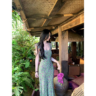 碎花连衣裙女夏季 小飞袖 掐腰连身裙子 秘密花园 一颗甜桃yikett