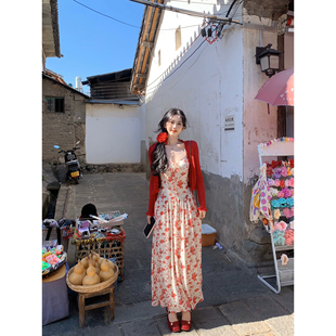 一颗甜桃yikett《热烈玫瑰》吊带印花连衣裙女夏季多巴胺绝美小裙
